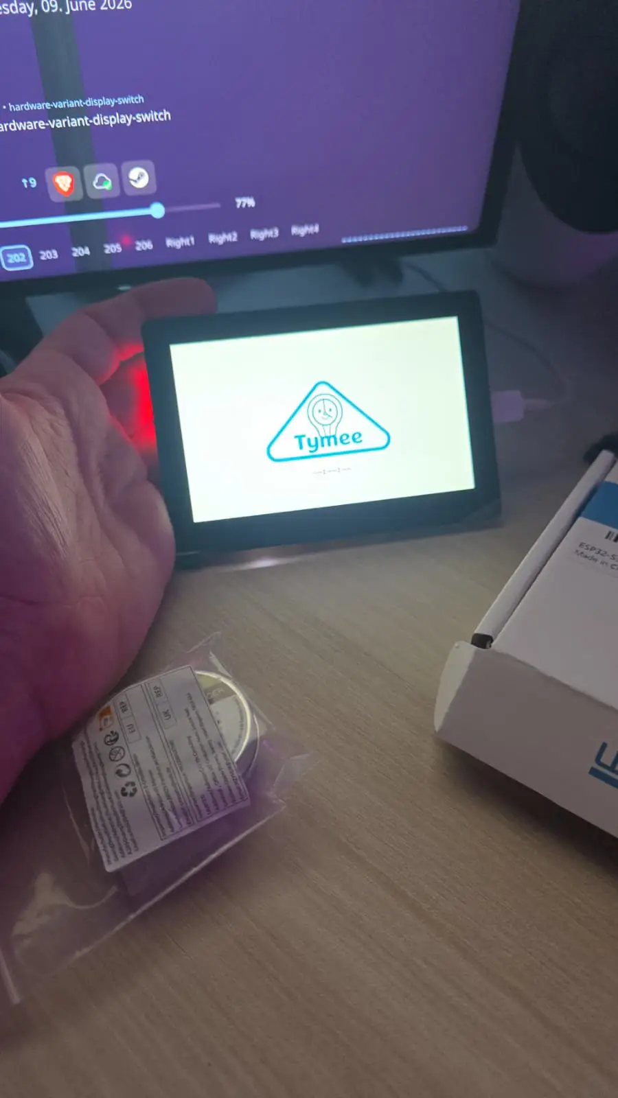 Erster laufender ESP32-Test auf dem Display, noch unter dem alten Namen Tymee