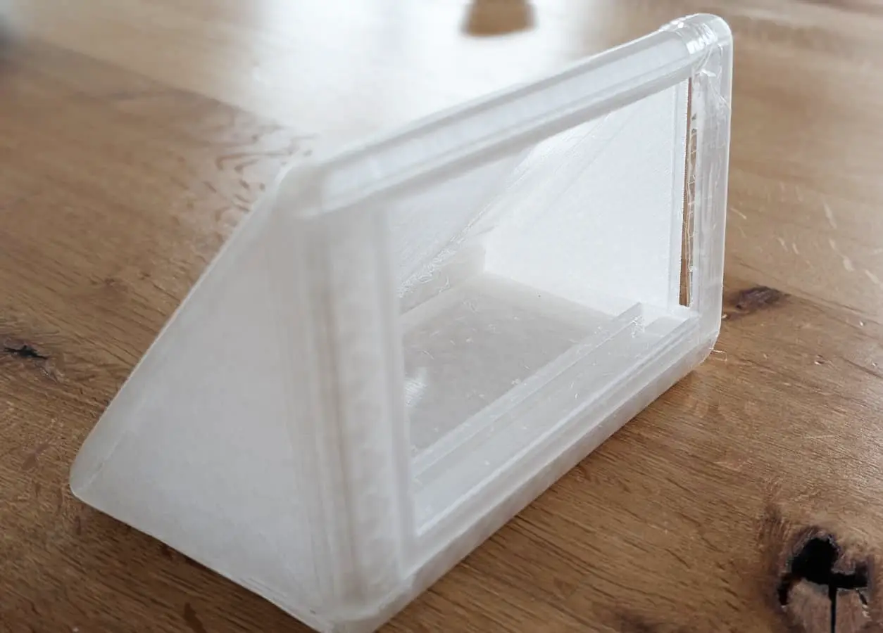 Erste Testhülle aus weichem Silikon-ähnlichem Material